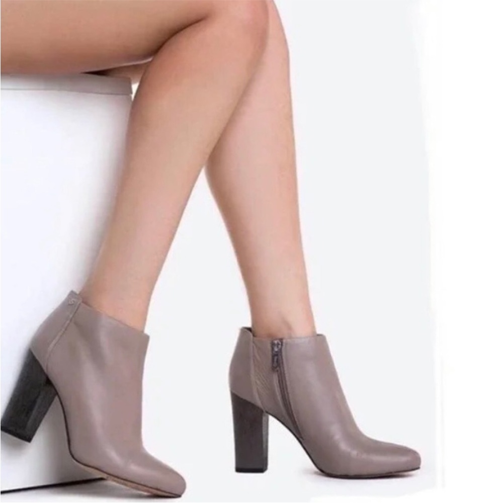 CIRCUS By Sam Edelman womens Bond Taupe gray Bootie block heel Sz 6